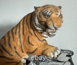 Franklin Mint Tiger Crystal & Porcelain Sculpture