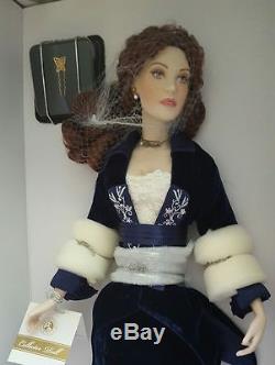 Franklin Mint Titanic Rose Flying Scene Blue Velvet Dress 18 Porcelain Doll Nib