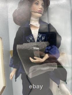 Franklin Mint Titanic Rose Porcelain Doll Blue Velvet Flying Scene apx. 18 NIB