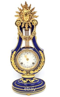 Franklin Mint Victoria & Albert Museum Marie Antoinette Lyre Clock withkey