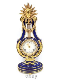 Franklin Mint Victoria & Albert Museum Marie Antoinette Lyre Clock withkey