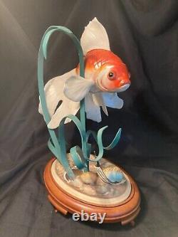 Franklin Mint Wm. Kazmar Porcelain Metal Sculpt GOLDEN CARP 1987 10t x 7 Chip