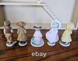 Franklin Mint Woodhouse Mouse Family Figurines, Lot of 22, With Display 1985