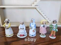 Franklin Mint Woodhouse Mouse Family Figurines, Lot of 22, With Display 1985