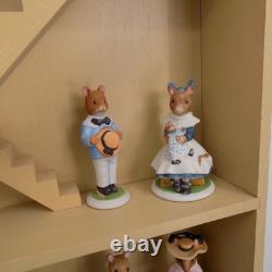 Franklin Mint Woodhouse Mouse Family Figurines Lot of 22 with Display House 1985