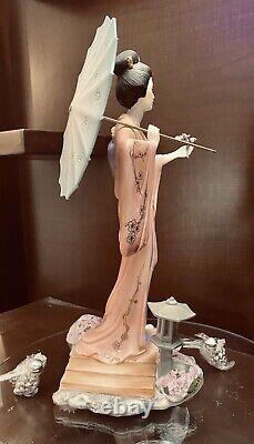 Franklin Mint Yoshiko Princess Cherry Blossoms 12'' Tàll. Perfect Condition