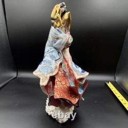 Franklin Mint porcelain figurine of Snow Princess, glossy, hand painted