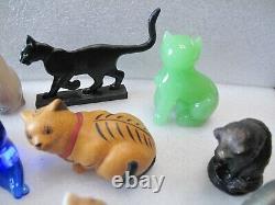 Franklin mint curio cabinet cats