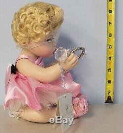 Franklyn Mint Marilyn Monroe Porcelain Portrait Baby Doll w Ring Tag Seated