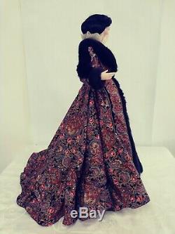 GWTW 22 Scarlett Paisley Robe Franklin Mint Gone With The Wind Porcelain Doll