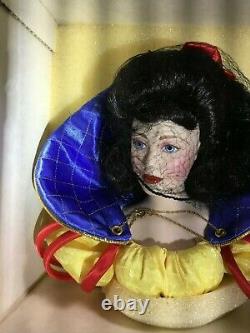 Gerda Neubacher Disneys Snow White Porcelain Doll(1988) Franklin Mint Heirloom