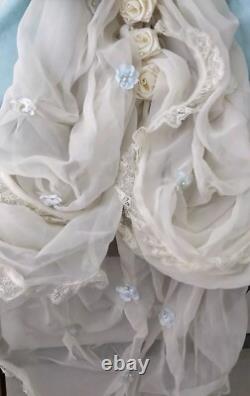 Gloria Vanderbilt Franklin Mint Collector Doll Caroline at the Ball Porcelain