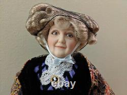 Gone With The Wind Franklin Mint Porcelain Doll Aunt Pittypat 20 Stand Shawl