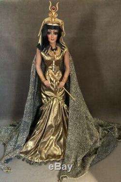 Gorgeous Franklin Mint Heirloom Doll Cleopatra Artist Maryse Nicole Porcelain