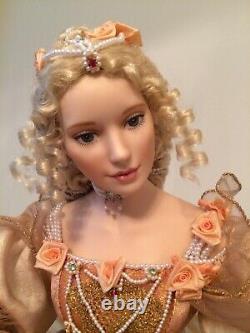 Gorgeous Porcelain Franklin Mint'CINDERELLA', Pink Dress, Pristine