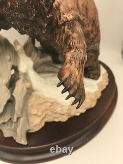 Grizzly Bear Statue Figurine with Base 1988 Porcelain Franklin Mint w COA MSRP 295