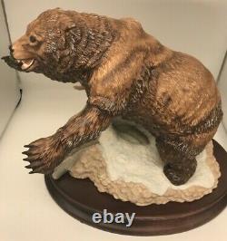 Grizzly Bear Statue Figurine with Base 1988 Porcelain Franklin Mint w COA MSRP 295