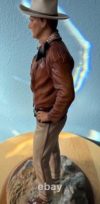 JOHN WAYNE THE DUKE Franklin Mint Hand Painted Porcelain Figurine True Grit