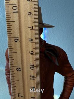 JOHN WAYNE THE DUKE Franklin Mint Hand Painted Porcelain Figurine True Grit