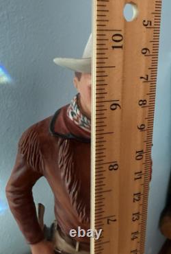 JOHN WAYNE THE DUKE Franklin Mint Hand Painted Porcelain Figurine True Grit