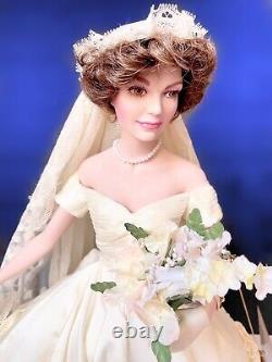 Jackie Kennedy Porcelain Wedding Doll NEW 16 Inch Franklin Mint