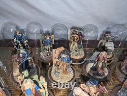 John Wayne Franklin Mint Hand Painted Sculptures. Lot Of 17 With Domes And C. O. A