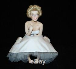 LOVE MARILYN' Franklin mint porcelain figurine of Marilyn Monroe