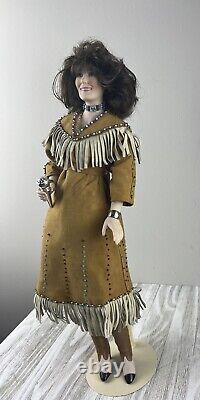 Loretta Lynn Porcelain 19 Doll Franklin Mint