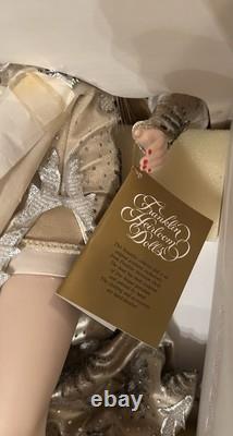 MARILYN MONROE FRANKLIN MINT LTD ED PORCELAIN DOLL # 1823/9500. 24 In KEPT IN BX