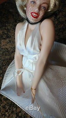 MARILYN MONROE SEVEN 7 YEAR ITCH FRANKLIN MINT HEIRLOOM PORCELAIN DOLL New