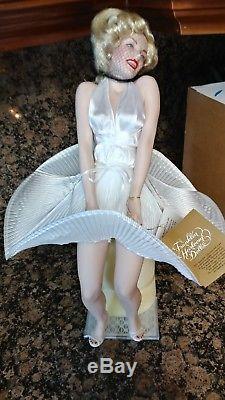 MARILYN MONROE SEVEN 7 YEAR ITCH FRANKLIN MINT HEIRLOOM PORCELAIN DOLL New