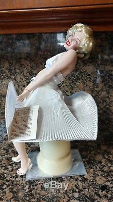 MARILYN MONROE SEVEN 7 YEAR ITCH FRANKLIN MINT HEIRLOOM PORCELAIN DOLL New