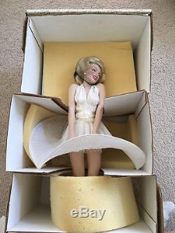 MARILYN MONROE'The Seven-Year Itch' 17 Porcelain Doll by Franklin Mint NEW NIB