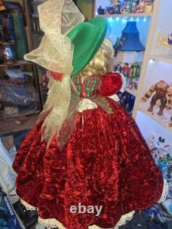 MARYSE NICOLE Lady Bethany Franklin Mint Full porcelain Christmas Doll 24 Vint