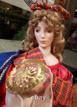 Madonna Of The Magnificat and Child Porcelain Doll 1988 Franklin Mint