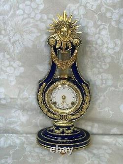 Marie Antoinette Clock Franklin Mint Cobalt Blue with Faux Diamonds Runs/Strikes