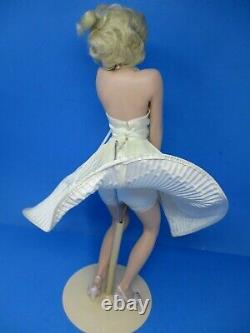 Marilyn Monroe 7 Year Itch 16 Franklin Mint Heirloom Porcelain Doll