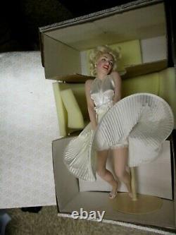 Marilyn Monroe 7 Year Itch 16 Franklin Mint Heirloom Porcelain Doll