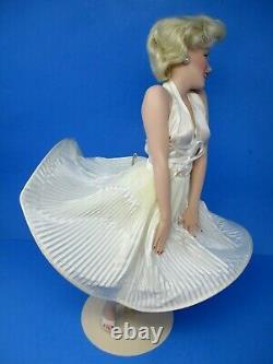 Marilyn Monroe 7 Year Itch 16 Franklin Mint Heirloom Porcelain Doll