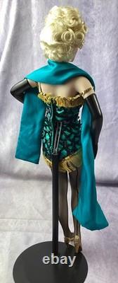 Marilyn Monroe Bus Stop Franklin Mint 19 Stand