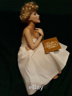 Marilyn Monroe Franklin Mint Porcelain Doll LOVE MARILYN New In Box