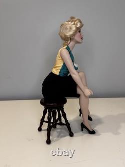 Marilyn Monroe Franklin Mint Porcelain Doll Unforgettable Marilyn 2002 A2231