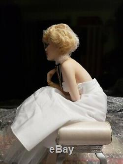 Marilyn Monroe Franklin Mint Porcelain Portrait Doll & Satin Seat