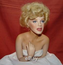 Marilyn Monroe = Franklin Mint Porcelain Portrait Doll Satin Seat = Love Marilyn