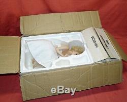 Marilyn Monroe = Franklin Mint Porcelain Portrait Doll Satin Seat = Love Marilyn