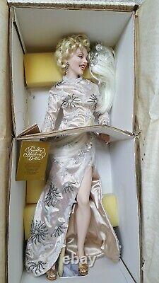 Marilyn Monroe Franklin Mint porcelain 24 doll limited edition Show business
