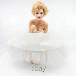 Marilyn Monroe Love Marilyn Porcelain Doll Franklin Mint Bench 2001 A3599