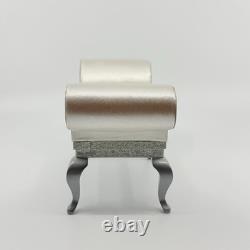 Marilyn Monroe Love Marilyn Porcelain Doll Franklin Mint Bench 2001 A3599