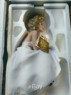 Marilyn Monroe Love Marilyn Porcelain Franklin Mint Doll Sitting On Bench