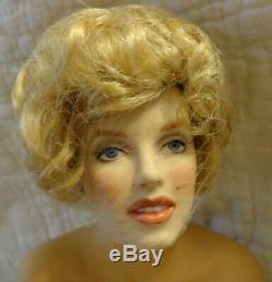 Marilyn Monroe Porcelain Portrait Doll 2001 Franklin Mint Rare PC